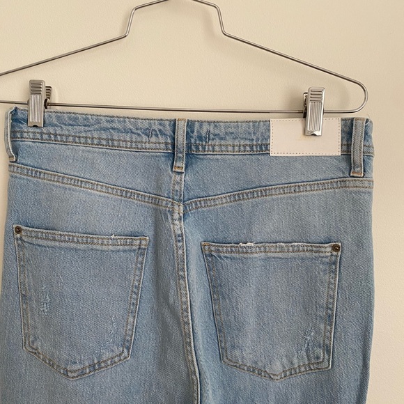 Zara high rise slim flair Jeans (LONG) - Picture 4 of 6